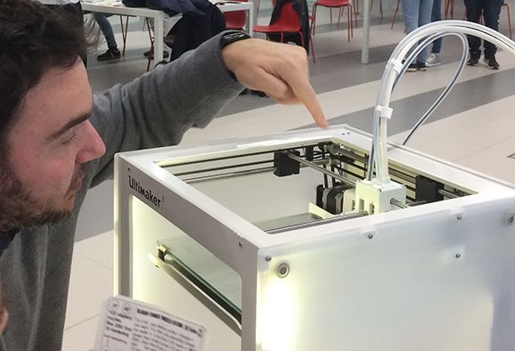Comienza el curso Introducción al FAB LAB para docentes que organiza el Departamento de Formación de la UFV %name Comienza el curso Introducción al FAB LAB para docentes que organiza el Departamento de Formación de la UFV Estudiar en Universidad Privada Madrid