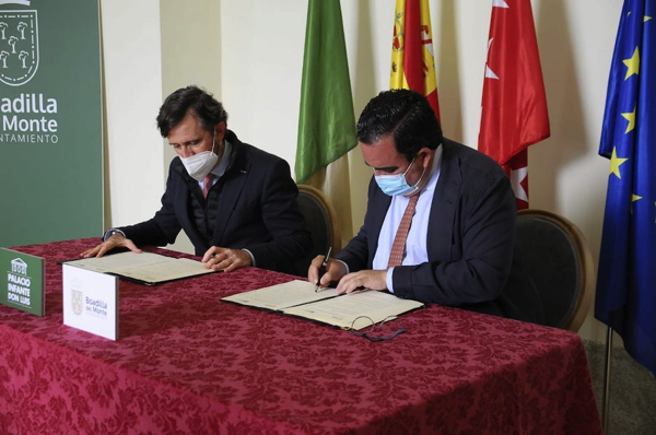 El rector de la UFV y el alcalde de Boadilla renuevan el convenio de becas Convenio Uni. Francisco Vitoria Boadilla El rector de la UFV y el alcalde de Boadilla renuevan el convenio de becas Estudiar en Universidad Privada Madrid
