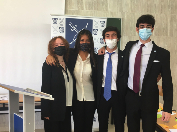 La UFV subcampeona y semifinalista de los torneos de debate, BP Aquinas Roncalli y Safa SEMIFINALES EQUIPO SAFA La UFV subcampeona y semifinalista de los torneos de debate, BP Aquinas Roncalli y Safa Estudiar en Universidad Privada Madrid