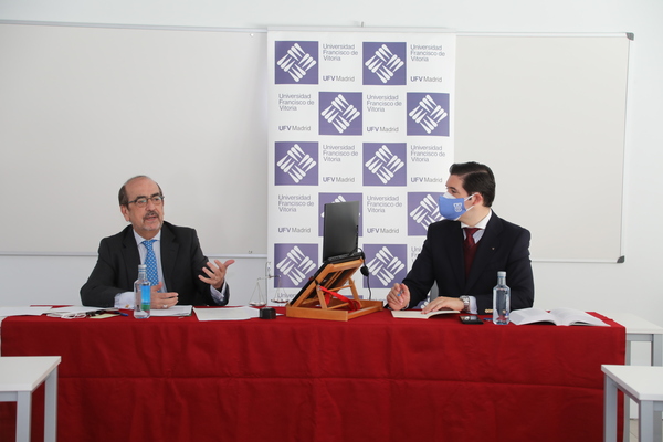 Javier Borrego, exmagistrado del Tribunal Europeo de Derechos Humanos y T. Supremo, en el Seminario Permanente de Estudio Jurídico: Hay un intento de sustituir al Hombre como titular de los Derechos Humanos” borrego2 Javier Borrego, exmagistrado del Tribunal Europeo de Derechos Humanos y T. Supremo, en el Seminario Permanente de Estudio Jurídico: Hay un intento de sustituir al Hombre como titular de los Derechos Humanos” Estudiar en Universidad Privada Madrid