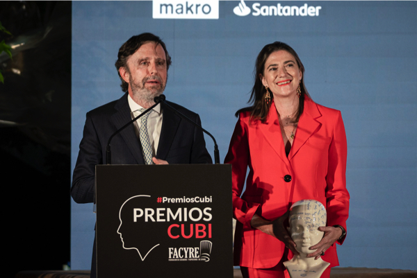 Le Cordon Bleu Madrid y la UFV reciben el reconocimiento del sector hostelero Premios Cubi Le Cordon Bleu Madrid y la UFV reciben el reconocimiento del sector hostelero Estudiar en Universidad Privada Madrid