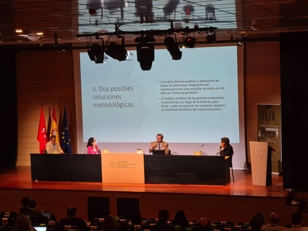 Comienza el Congreso Razón Abierta sobre Transhumanismo con la charla de Anders Sandberg: “El debate fundamental en torno a este tema radica en si seguiremos siendo humanos, o, por el contrario, perderemos nuestra esencia humana” mesa genesis historico cultural Comienza el Congreso Razón Abierta sobre Transhumanismo con la charla de Anders Sandberg: “El debate fundamental en torno a este tema radica en si seguiremos siendo humanos, o, por el contrario, perderemos nuestra esencia humana” Estudiar en Universidad Privada Madrid