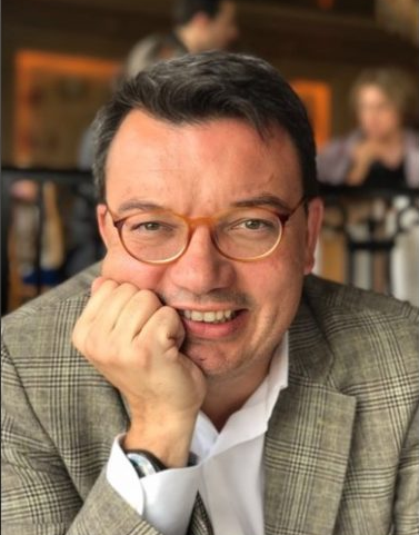 El Dr. Carlos Tornero explica en la revista OmnesMag: “hemos de explicar que hay soluciones para el dolor” Dr. Carlos Tornero El Dr. Carlos Tornero explica en la revista OmnesMag: “hemos de explicar que hay soluciones para el dolor” Estudiar en Universidad Privada Madrid
