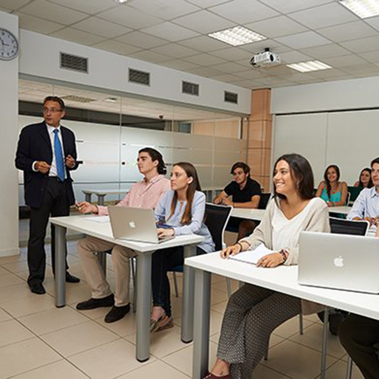 001 CALIDAD GRADOS Estudiar en Universidad Privada Madrid