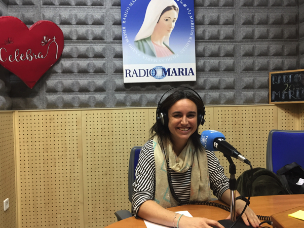 1811 21 Gema Sáez, profesora UFV, habla sobre el compromiso en Radio María Estudiar en Universidad Privada Madrid