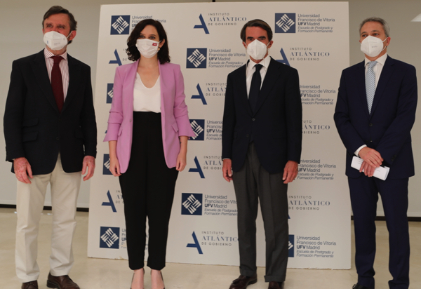Isabel Díaz Ayuso en el Aula de Liderazgo IADG UFV: “La sociedad en Madrid ha peleado por no perder su libertad y sus puestos de trabajo” 1 Foto Familia Isabel Díaz Ayuso en el Aula de Liderazgo IADG UFV: “La sociedad en Madrid ha peleado por no perder su libertad y sus puestos de trabajo” Estudiar en Universidad Privada Madrid