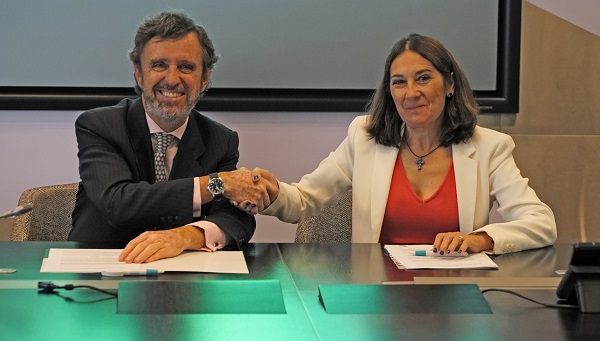La Universidad Francisco de Vitoria y Telefonica firman un convenio de colaboracion en materia de formacion investigacion y transferencia de conocimiento La Universidad Francisco de Vitoria y Telefónica firman un convenio de colaboración en materia de formación, investigación y transferencia de conocimiento Estudiar en Universidad Privada Madrid