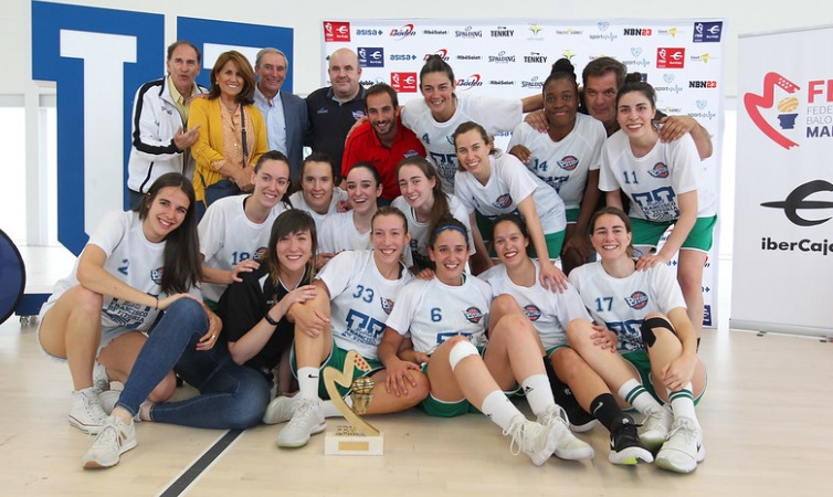 baloncesto El equipo femenino del Club de Baloncesto Pozuelo UFV asciende a Liga Femenina 2 Estudiar en Universidad Privada Madrid