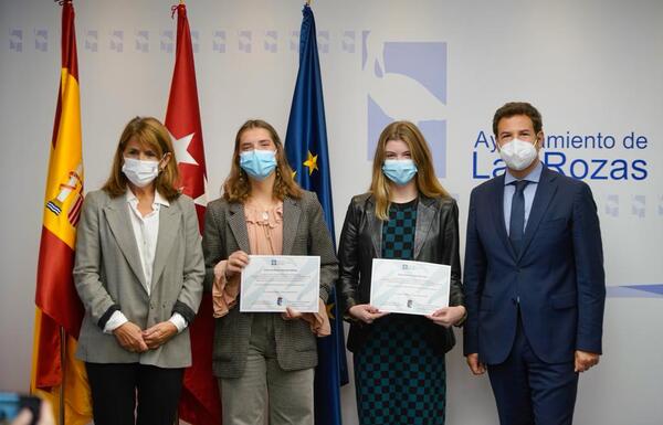 beca las rozas Dos alumnas empadronadas en Las Rozas con expediente académico brillante estudiarán en la Universidad Francisco de Vitoria con una beca Estudiar en Universidad Privada Madrid