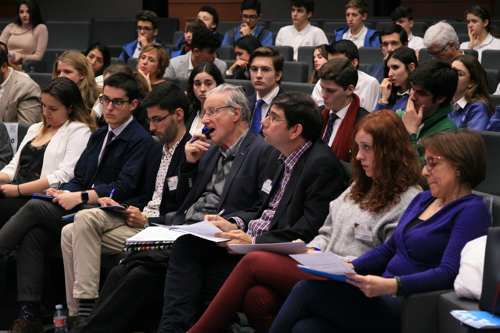 debate1 Isidro Catela y María Pérez participan como jueces en la Liga de Debate de Secundaria de la UC3M Estudiar en Universidad Privada Madrid