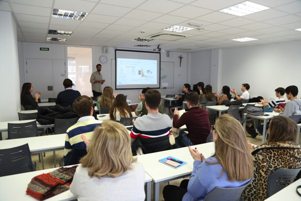 thumbnail 2 La UFV acoge el I Campus Challenge de Amazon en España Estudiar en Universidad Privada Madrid