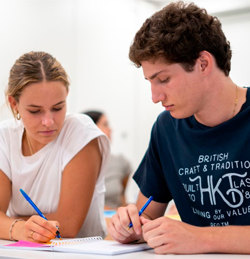 Relaciones Internacionales + Filosofía, Política y Economía rrii fpe ufv Relaciones Internacionales + Filosofía, Política y Economía Estudiar en Universidad Privada Madrid