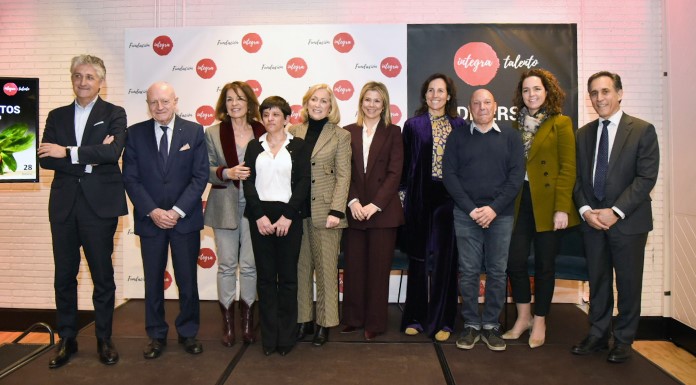 FOTO DE FAMILIA La UFV participa en la presentación del estudio “Otra mirada al empleo de las personas con discapacidad”, elaborado por Fundación Integra | Noticias de Actualidad UFV Estudiar en Universidad Privada Madrid