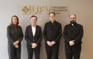 La UFV firma un convenio con la Universidad Eclesiástica San Dámaso para la creación de una cátedra universitaria para el diálogo entre fe y razón SAN DAMASO 2025 02 10 a las 12.32.46 300x192 La UFV firma un convenio con la Universidad Eclesiástica San Dámaso para la creación de una cátedra universitaria para el diálogo entre fe y razón Estudiar en Universidad Privada Madrid