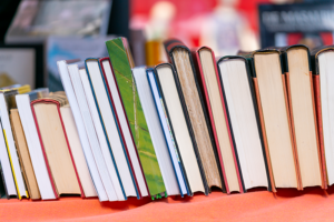 used second hand books being sold on a market stal 2024 12 06 15 55 49 utc baja 300x200 ACTUALIDAD UFV Estudiar en Universidad Privada Madrid