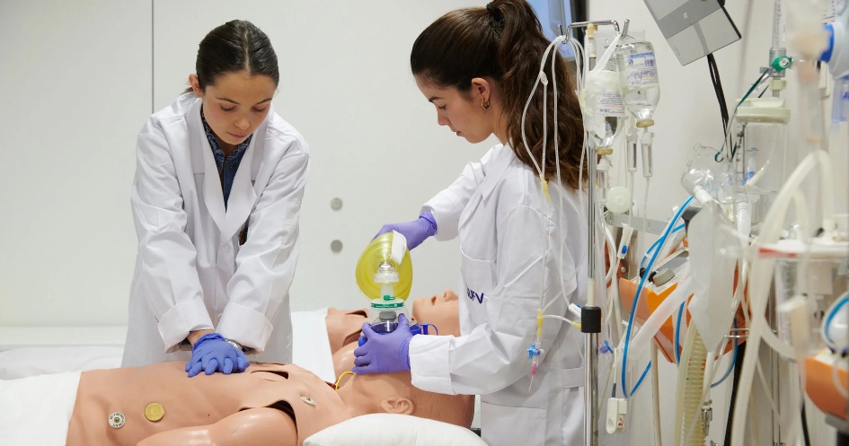 Medicina alumnos ACTUALIDAD UFV Estudiar en Universidad Privada Madrid