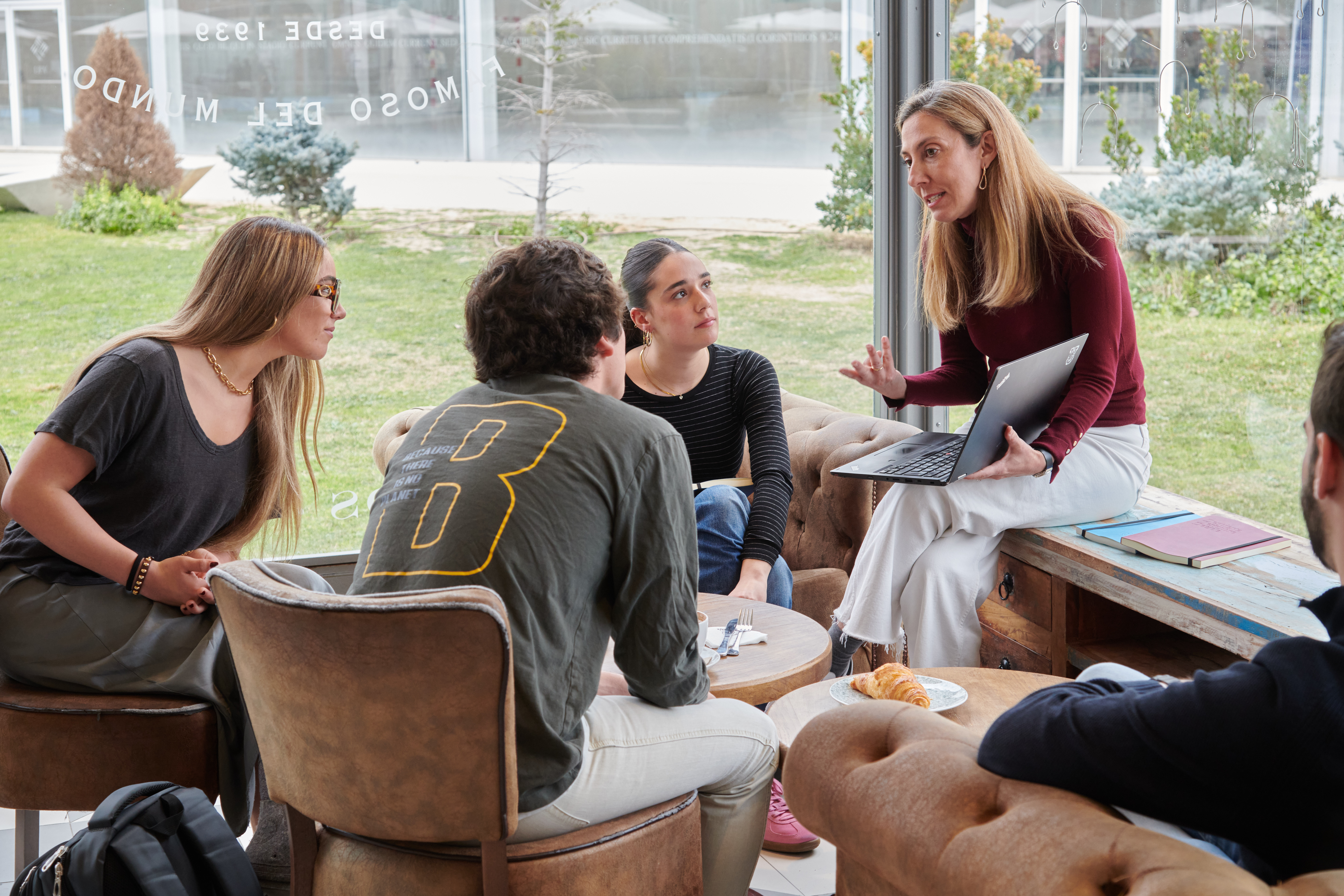 TOL 2444 INSIGHTS Estudiar en Universidad Privada Madrid