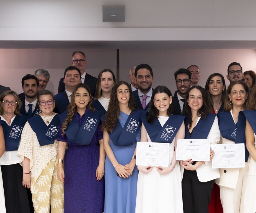 La UFV celebra las graduaciones de los másteres de la Promoción 2025 de la Facultad de Derecho, Empresa y Gobierno: un homenaje a la excelencia y al compromiso UFV 130625 181 1024x851 La UFV celebra las graduaciones de los másteres de la Promoción 2025 de la Facultad de Derecho, Empresa y Gobierno: un homenaje a la excelencia y al compromiso Estudiar en Universidad Privada Madrid