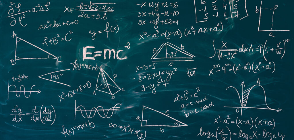 blackboard with math lesson written on it 2025 03 25 05 07 58 utc 1024x490 Innovación pedagógica en la UFV: la neurociencia y los datos del CERN revolucionan la enseñanza de la física cuántica Estudiar en Universidad Privada Madrid