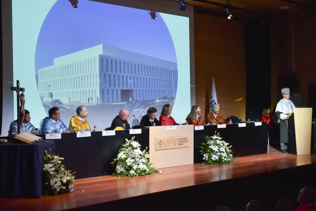 %name La Universidad Francisco de Vitoria inaugura el curso académico 2025/2026 con una llamada a la esperanza y a la comunidad Estudiar en Universidad Privada Madrid