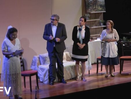 IMG 1824 1 453x341 Grupo de teatro Vince Estudiar en Universidad Privada Madrid
