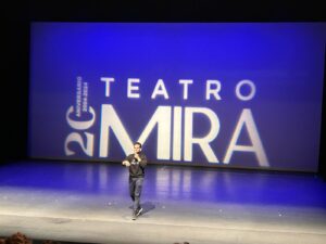 Octubre 2024 Asistimos al ensayo abierto del espectaculo de A. Najarro Teatro Mira 300x225 Grupo de teatro Estudiar en Universidad Privada Madrid
