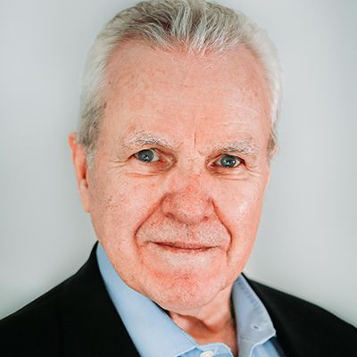Richard P. Fitzgibbons PREMIOS RAZÓN ABIERTA Estudiar en Universidad Privada Madrid
