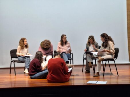 WhatsApp Image 2025 05 20 at 17.38.03 453x341 Grupo de teatro Vince Estudiar en Universidad Privada Madrid