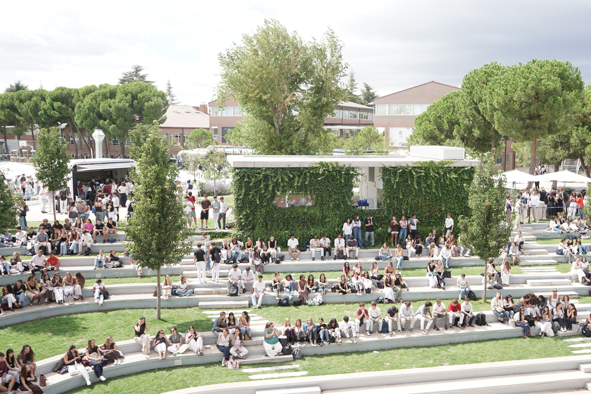 INSIGHTS INSIGHT BIENVENIDA INSIGHTS Estudiar en Universidad Privada Madrid