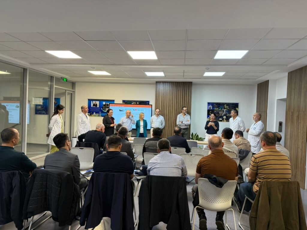 IMG 20251022 WA0025 1024x768 Un grupo de profesores de la Facultad de Medicina de la UFV viajan a Uzbekistán para formarse en técnicas de cirugía laparoscópica Estudiar en Universidad Privada Madrid