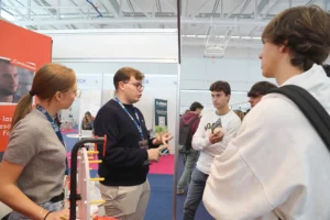 El Foro de Empleo UFV 2025 reúne a más de 70 empresas y destaca la importancia de la vocación profesional %name El Foro de Empleo UFV 2025 reúne a más de 70 empresas y destaca la importancia de la vocación profesional Estudiar en Universidad Privada Madrid