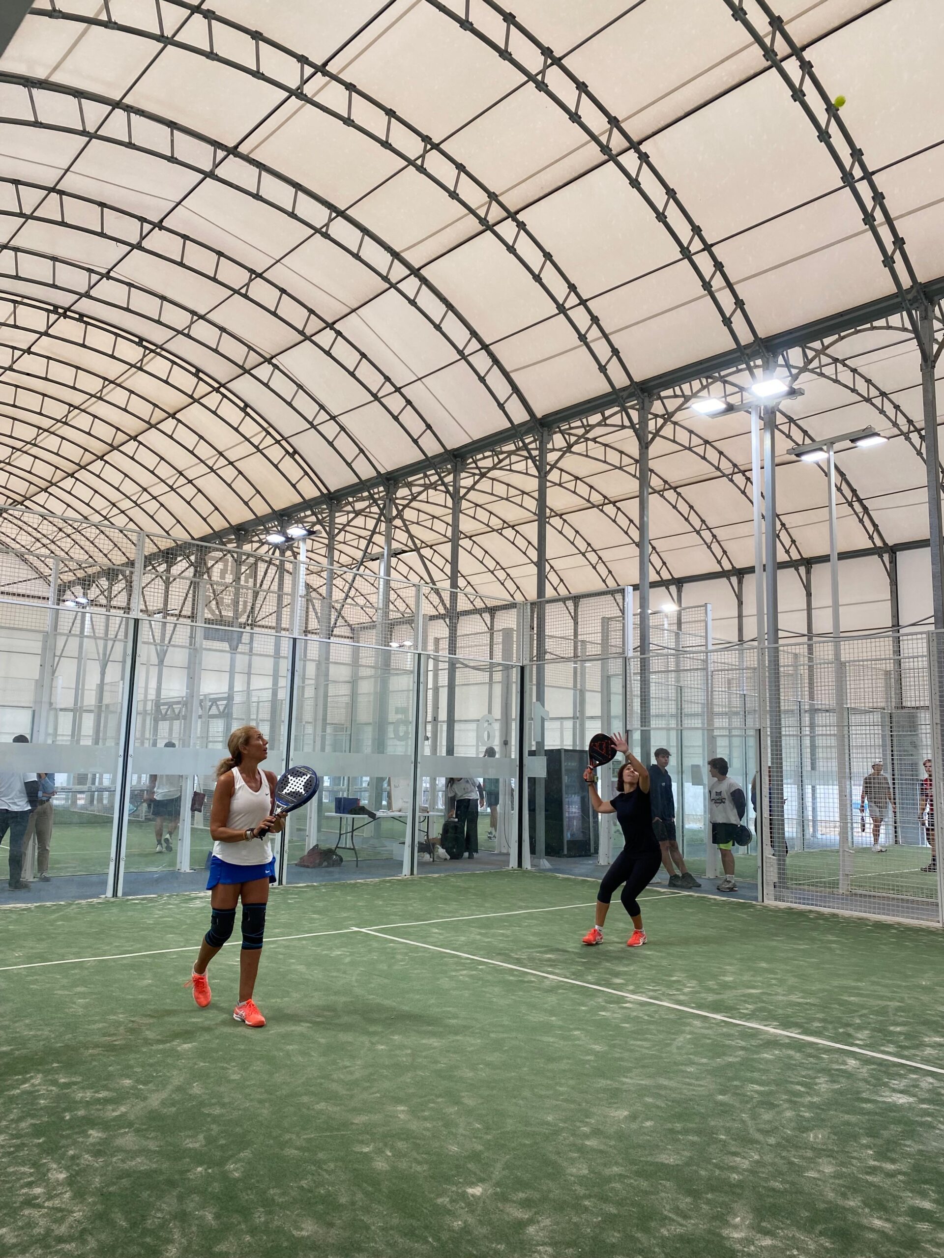 Padel 1 scaled Comunidad Estudiar en Universidad Privada Madrid
