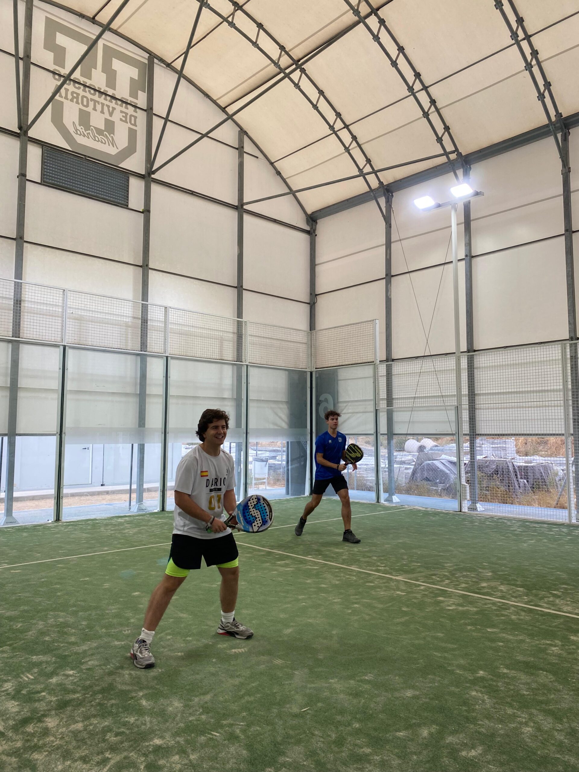 Padel 2 scaled Comunidad Estudiar en Universidad Privada Madrid