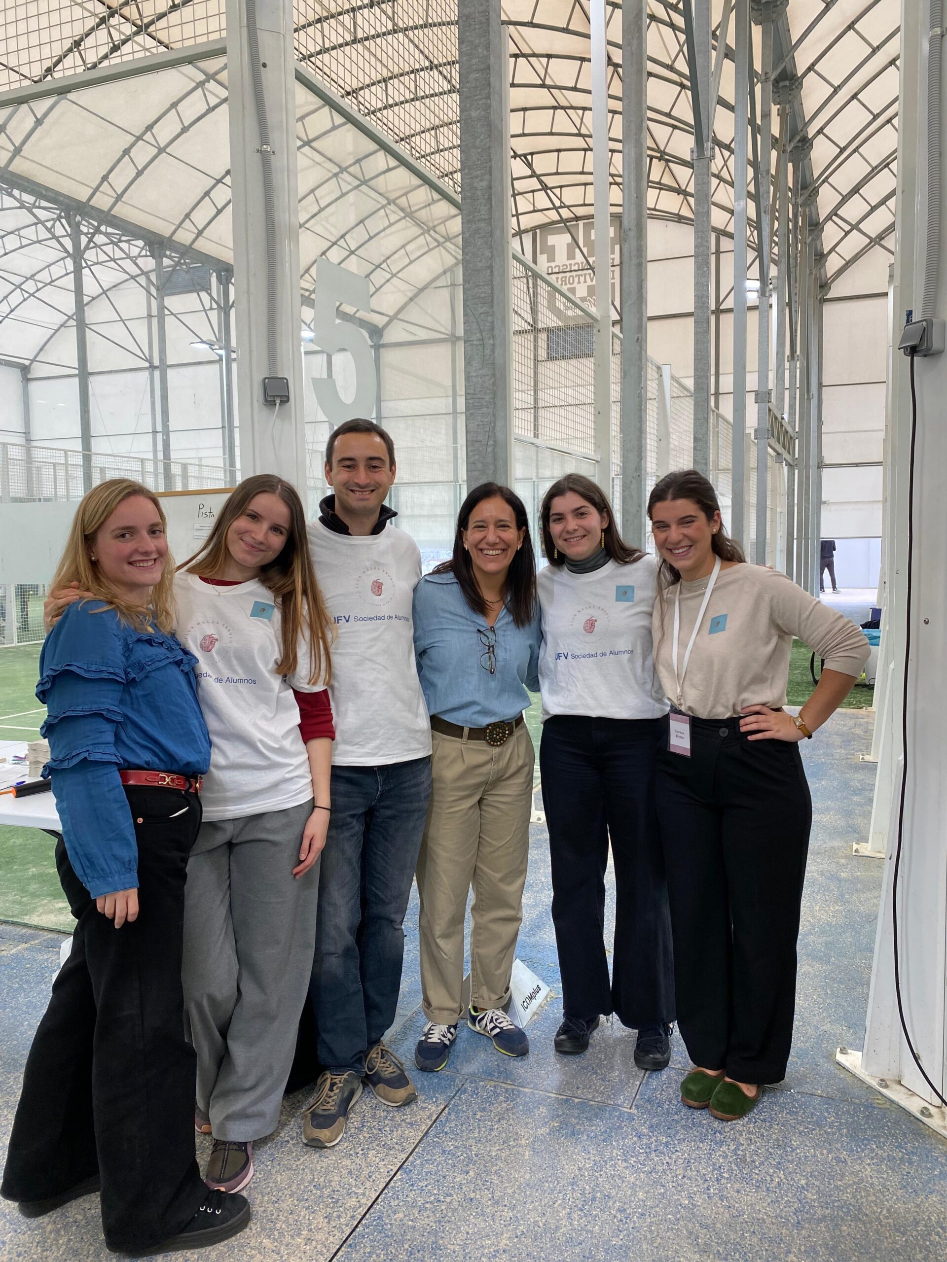 Padel 4 scaled Comunidad Estudiar en Universidad Privada Madrid