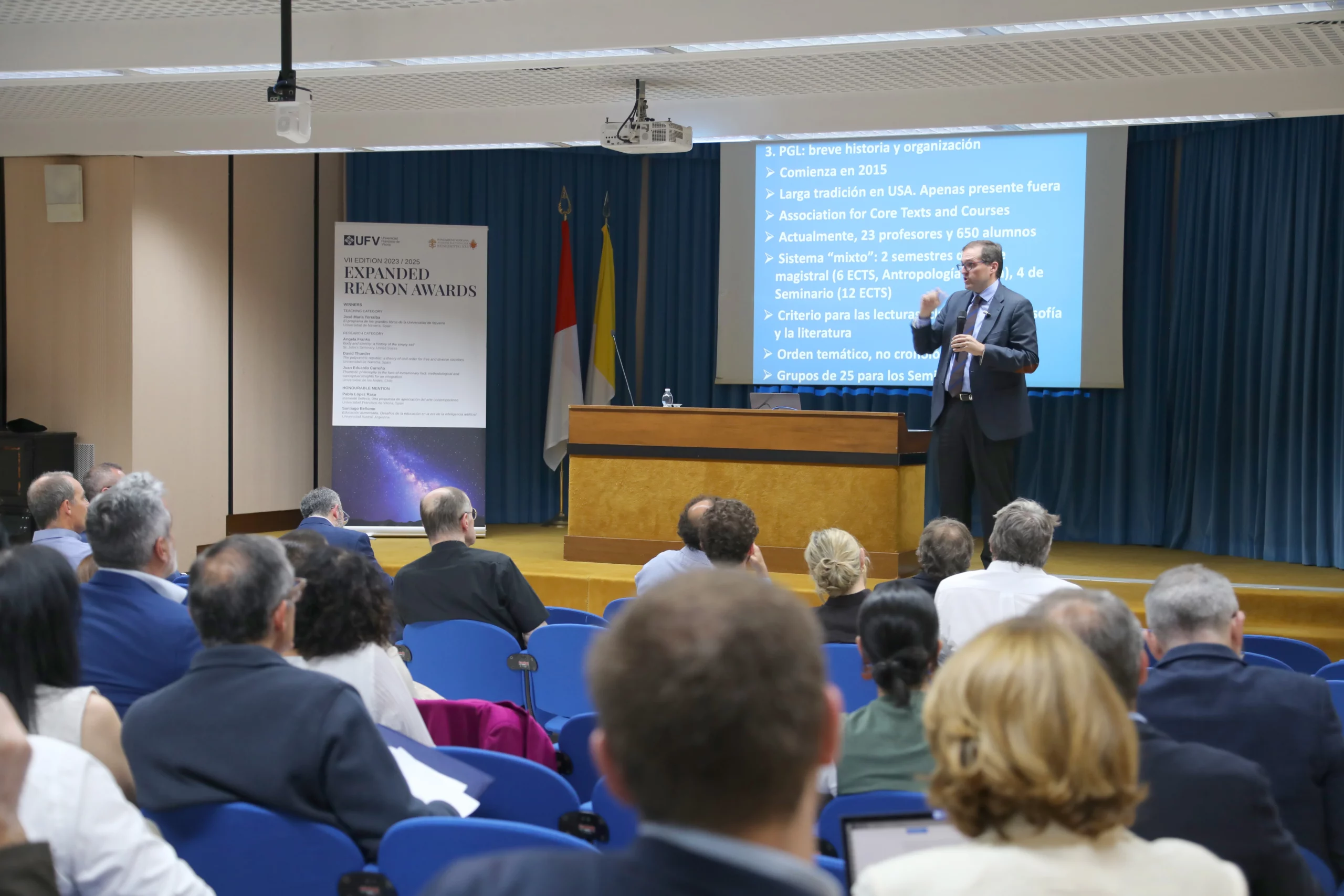 PREMIOS RAZÓN ABIERTA %name PREMIOS RAZÓN ABIERTA Estudiar en Universidad Privada Madrid