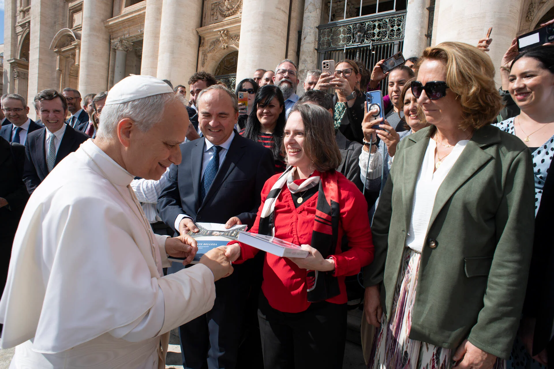 PREMIOS RAZÓN ABIERTA %name PREMIOS RAZÓN ABIERTA Estudiar en Universidad Privada Madrid