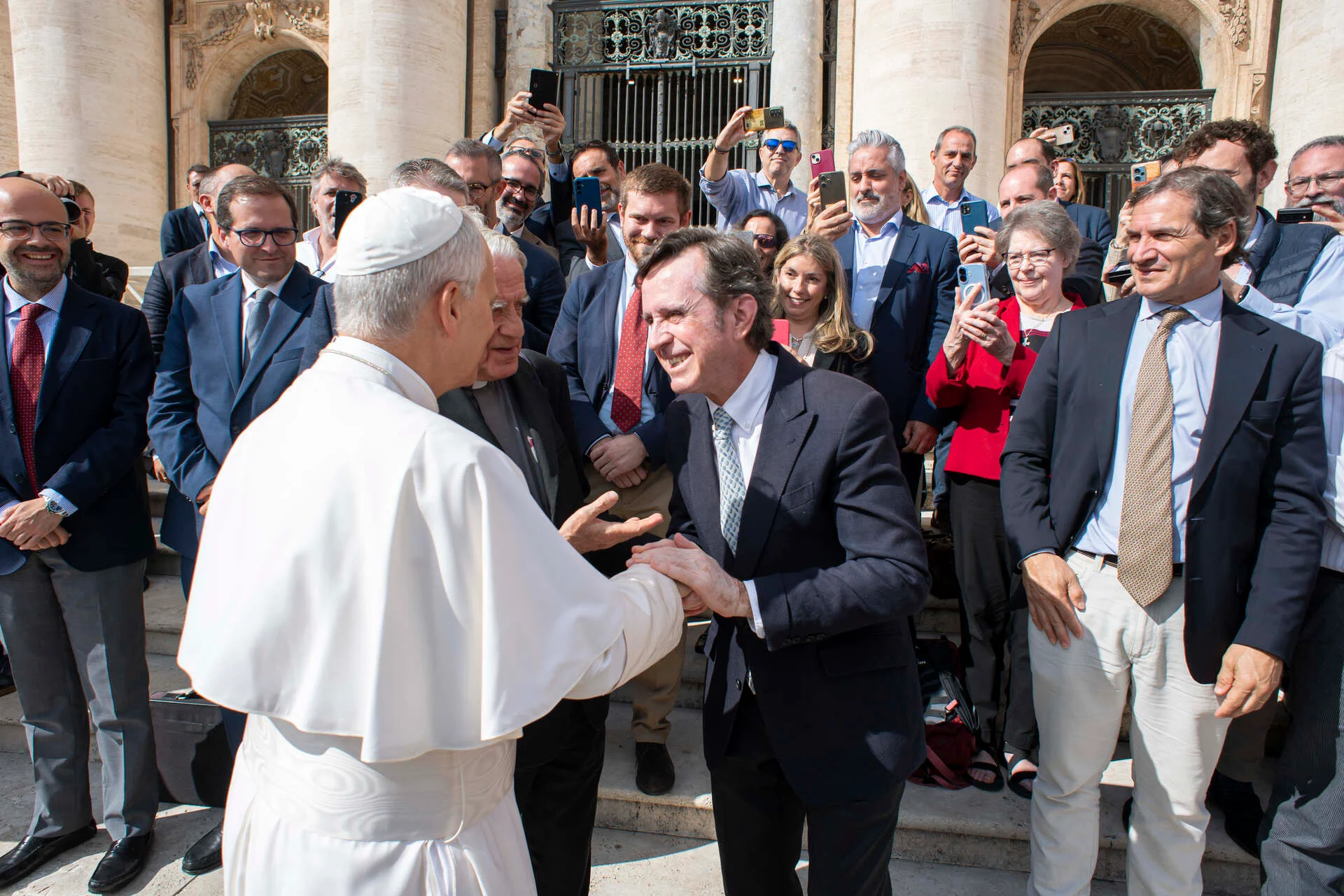 PREMIOS RAZÓN ABIERTA %name PREMIOS RAZÓN ABIERTA Estudiar en Universidad Privada Madrid
