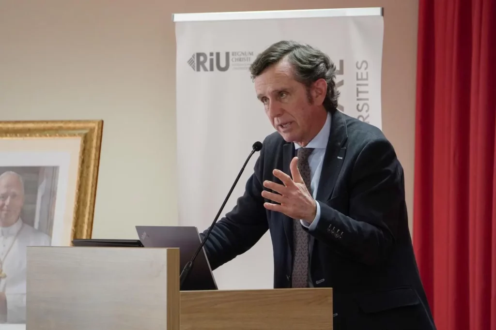 %name Inicio Estudiar en Universidad Privada Madrid