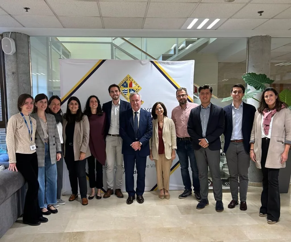 %name La ACE visita la Universidad Francisco de Vitoria para fortalecer la colaboración en educación del carácter Estudiar en Universidad Privada Madrid