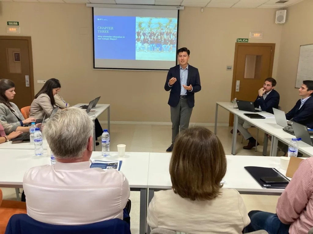 %name La ACE visita la Universidad Francisco de Vitoria para fortalecer la colaboración en educación del carácter Estudiar en Universidad Privada Madrid