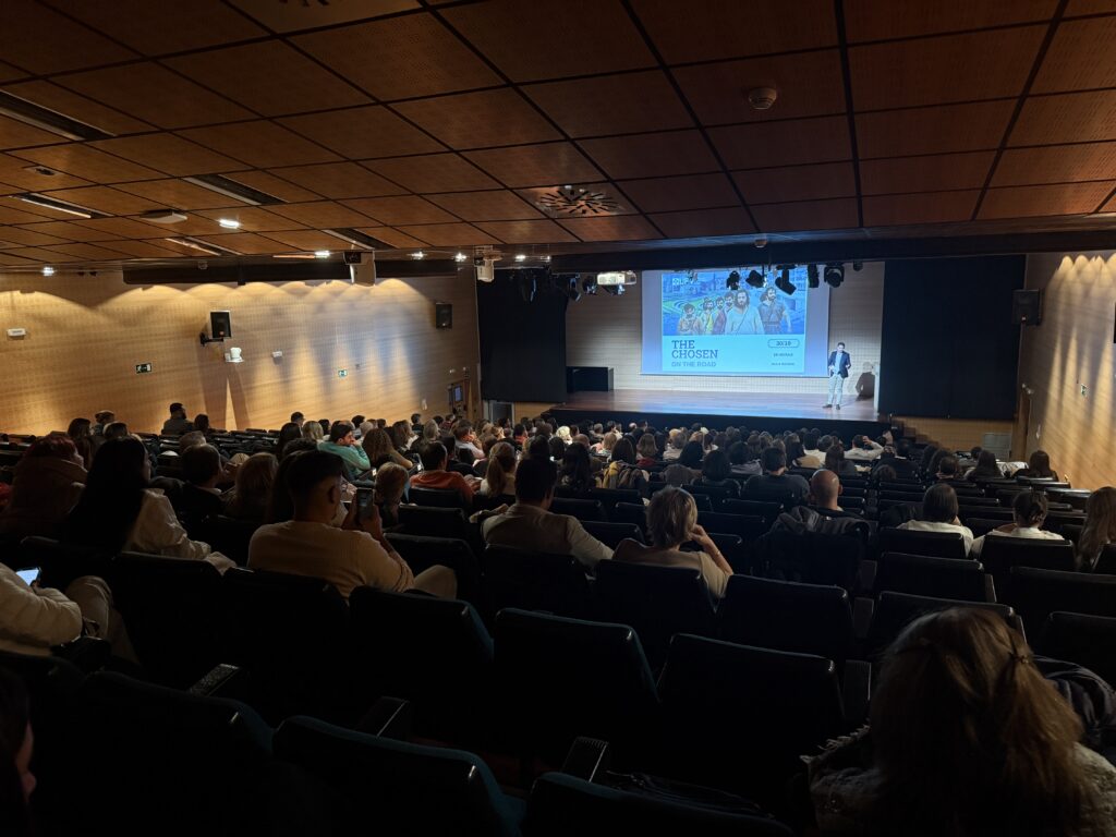 “The Chosen” en la Universidad Francisco de Vitoria: un encuentro para reflexionar sobre la vocación y el sentido de la vida IMG 1423 1024x768 “The Chosen” en la Universidad Francisco de Vitoria: un encuentro para reflexionar sobre la vocación y el sentido de la vida Estudiar en Universidad Privada Madrid