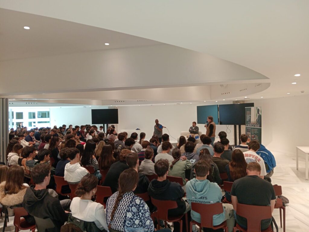 Inicio Imagen de WhatsApp 2025 11 04 a las 12.16.58 f19678c8 1024x771 Inicio Estudiar en Universidad Privada Madrid