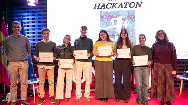 Ester Caballero, estudiante de la UFV, ganadora del Hackathon Jóvenes Creativos del Club de Creativos 2025 foto grupo Ester Caballero, estudiante de la UFV, ganadora del Hackathon Jóvenes Creativos del Club de Creativos 2025 Estudiar en Universidad Privada Madrid