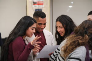 ACTUALIDAD UFV IMG 0407 300x200 ACTUALIDAD UFV Estudiar en Universidad Privada Madrid