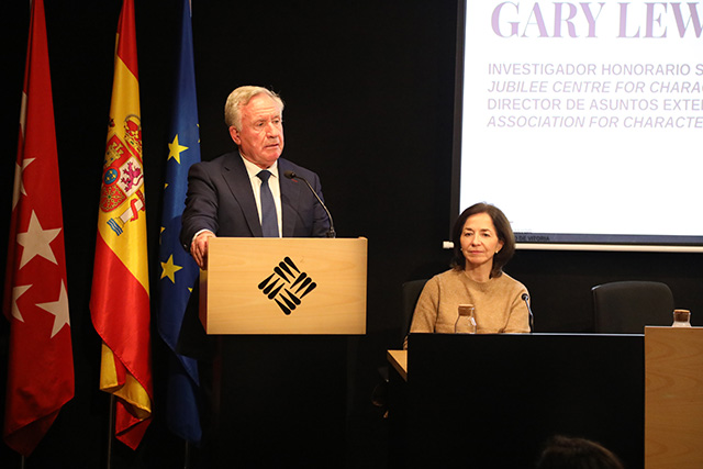 IMG 9163 El Colegio Mayor Francisco de Vitoria obtiene la acreditación Organisation of Character Quality Mark de la Association for Character Education Estudiar en Universidad Privada Madrid