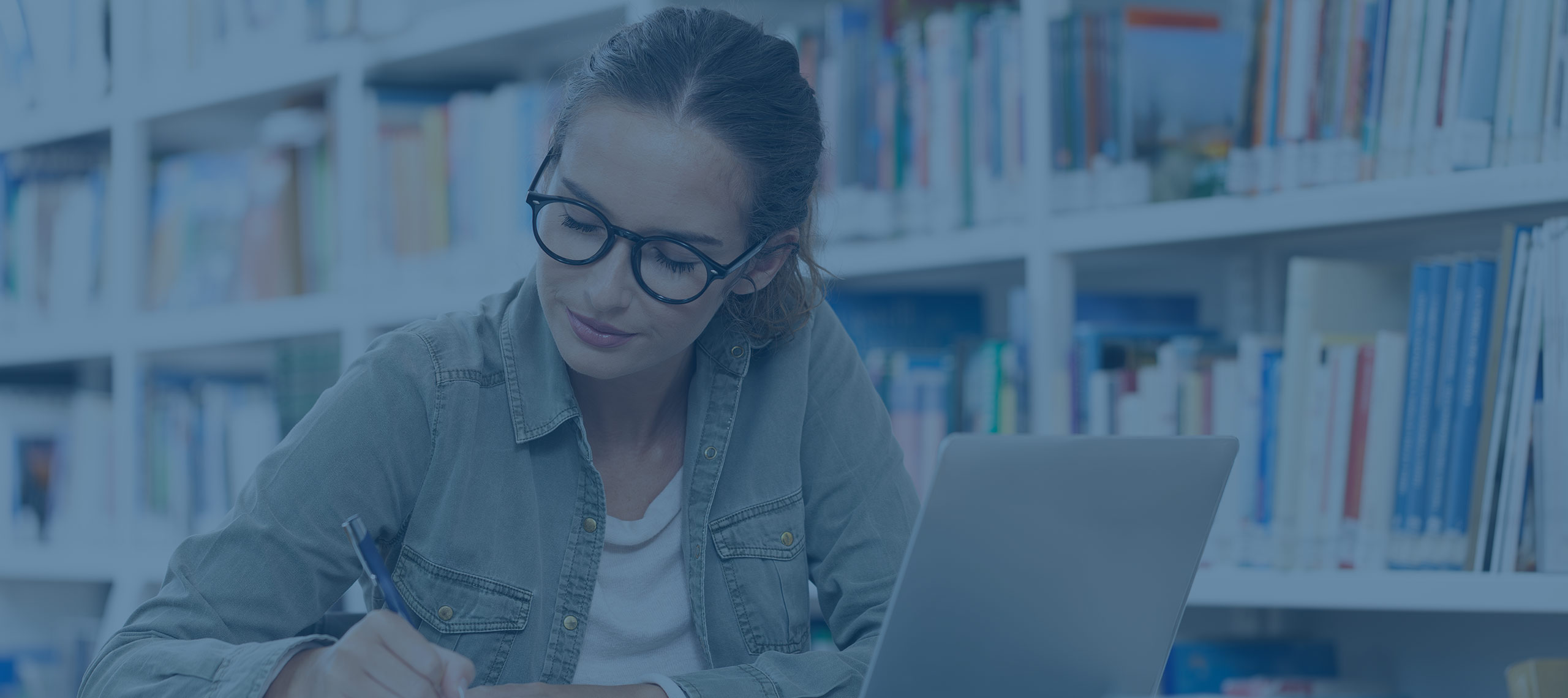 Doble Grado en Filosofía, Política, Derecho y Economía para el Bien Común (PPLE) + Derecho (Inglés) cabecera pple derecho Doble Grado en Filosofía, Política, Derecho y Economía para el Bien Común (PPLE) + Derecho (Inglés) Estudiar en Universidad Privada Madrid