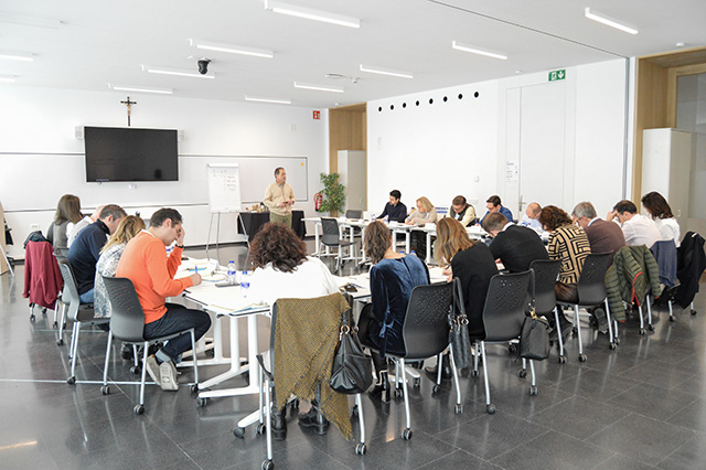 La UFV clausura la 35ª edición del Programa de Despliegue de Liderazgo y anuncia una nueva convocatoria DSC 0010 La UFV clausura la 35ª edición del Programa de Despliegue de Liderazgo y anuncia una nueva convocatoria Estudiar en Universidad Privada Madrid